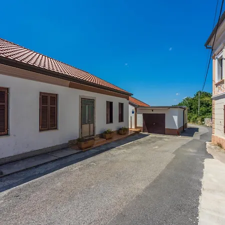 Tatil Evi Biserka *
