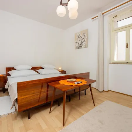 Biserka Tatil Evi *