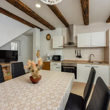 Tatil Evi Biserka Grižane